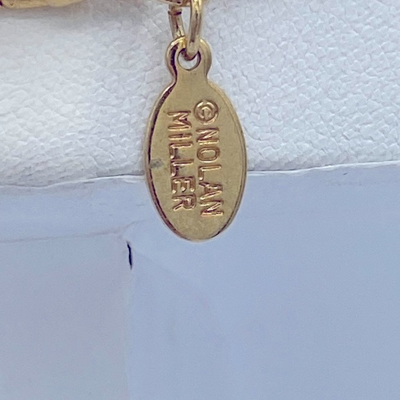 Signed Nolan Miller GoldTone Chain With Faux Pearls And A Pearl Pendant Necklace - Picture 4 of 16